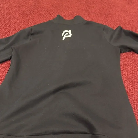 Peloton Nike with Peloton Nikepro  dri-fit long sleeve top host pick - Picture 10 of 13
